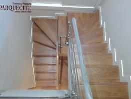 REVESTIMIENTO DE ESCALERA CON TARIMA LAMINADA TARKETT EN MADRID