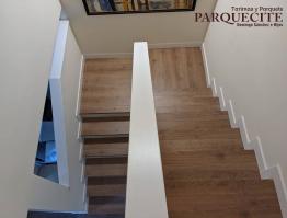 REVESTIMIENTO DE ESCALERA CON TARIMA LAMINADA TARKETT ROBLE MARRON